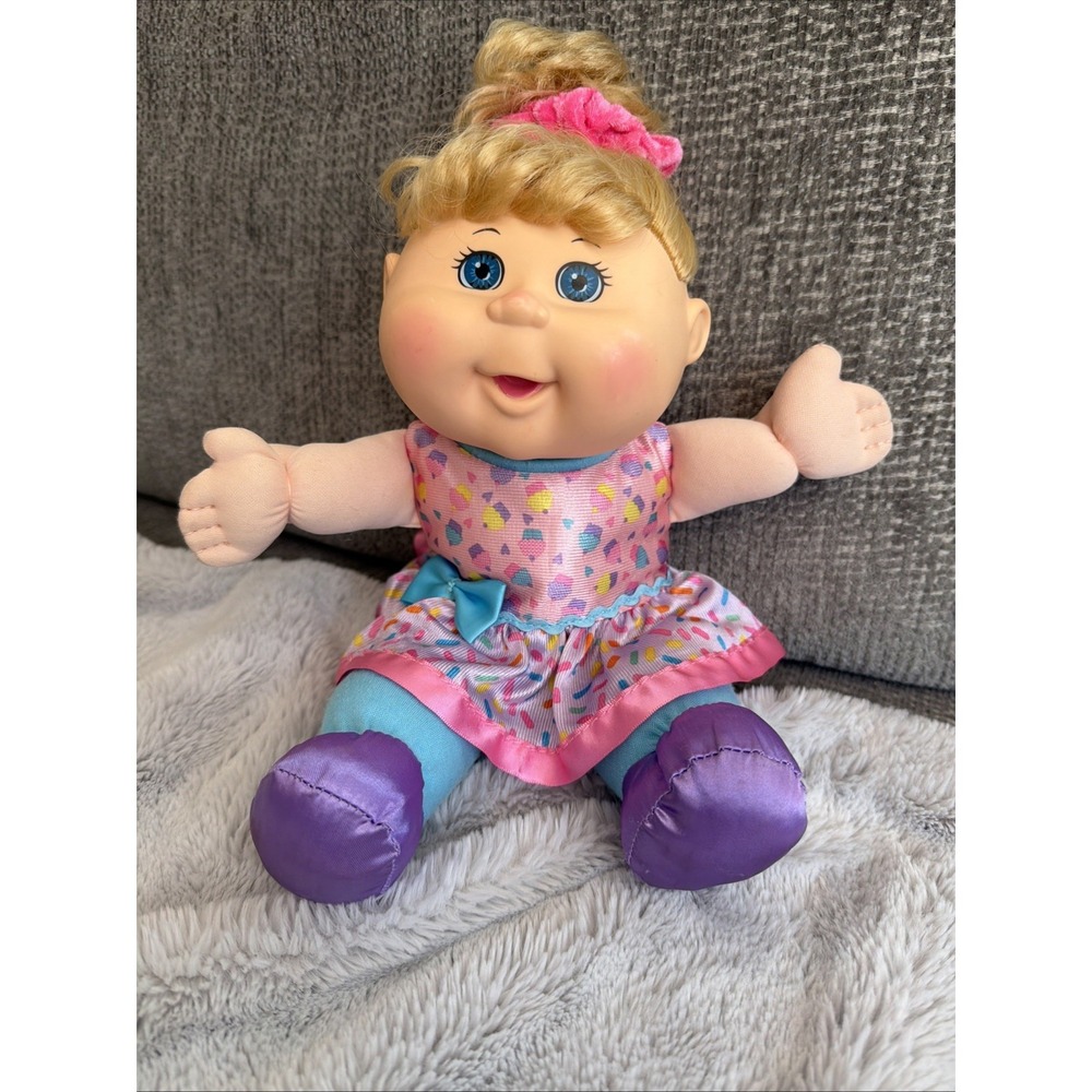 CABBAGE PATCH KIDS SWEETS N TREATS Kiri Avery Baby Land Soft Doll